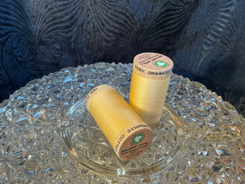 Organic Cotton Thread - Cornsilk 4802 - 30/2 weight - 275 meters