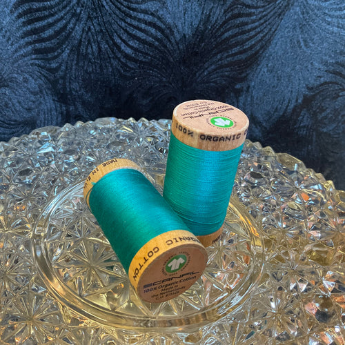 Organic Cotton Thread - Tropical Green 4866 - 30/2 weight - 275 meters