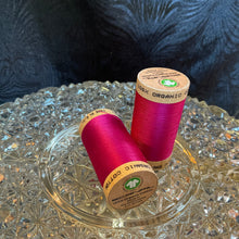 Load image into Gallery viewer, Organic Cotton Thread - Love Potion 4811 - 30/2 weight - 275 meters