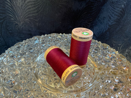 Organic Cotton Thread - Rhubarb 4870 - 30/2 weight - 275 meters